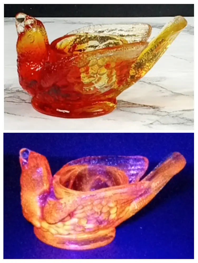 Degenhart Glass Bird & Berry Trinket Paperweight Open Salt Vtg Decor