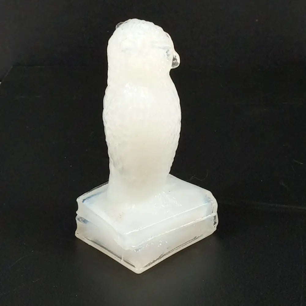 Degenhart Glass Wise Old Owl Paperweight Vintage Decor