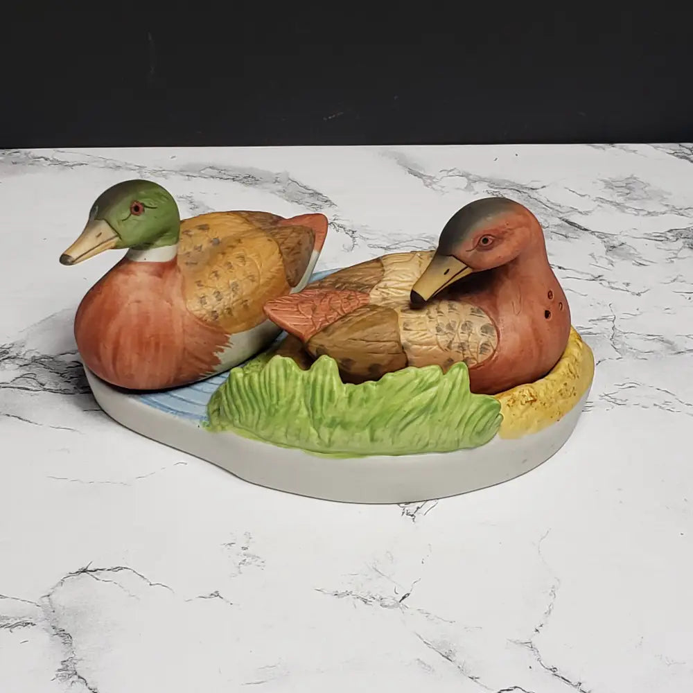 Porcelain Ducks Salt & Pepper Set With Stand ( Vintage )